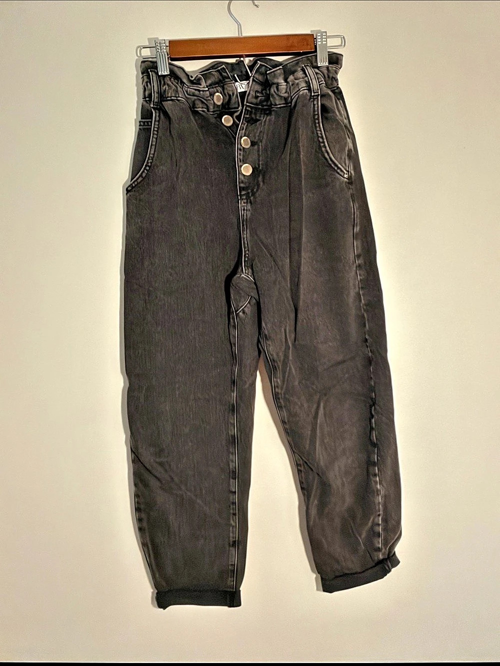 Zara Paperbag High-Waist Denim Pants High Rise Jeans in Black EU 34
